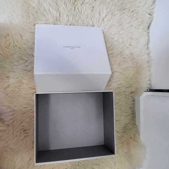 CHRISTIAN DIOR CD Empty white gift Box scarf small bag makeup storage home decor - Picture 4 of 6